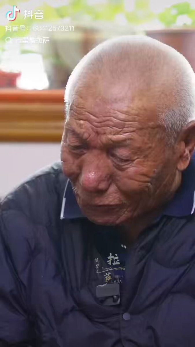 Quantos daqueles que repetem as narrativas ocidentais e clamam por liberdade sabem que Xizang (Tibete) foi um sistema de servidão??? Em março, Xizang comemora o Dia da Emancipação dos Servos. Isso porque antes de 1959, cerca de 95% da população tibetana vivia como servos – chamados de "gado que fala”. Esse relato é comovente porque parte de quem realmente viveu o sofrimento dos servos e hoje expressa gratidão pela vida que tem.