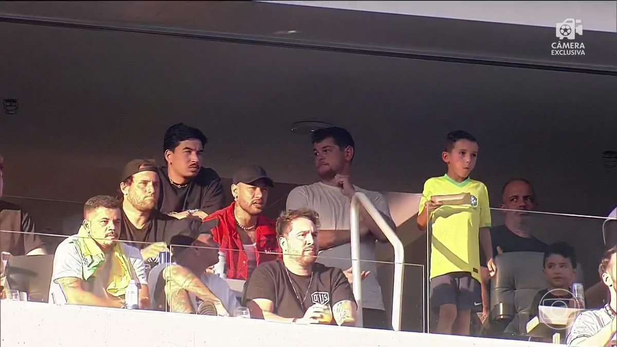 Agora eu entendi porque o Endrick não tem chances na Seleção Brasileira.... Ele não é "parça" do Neymar
