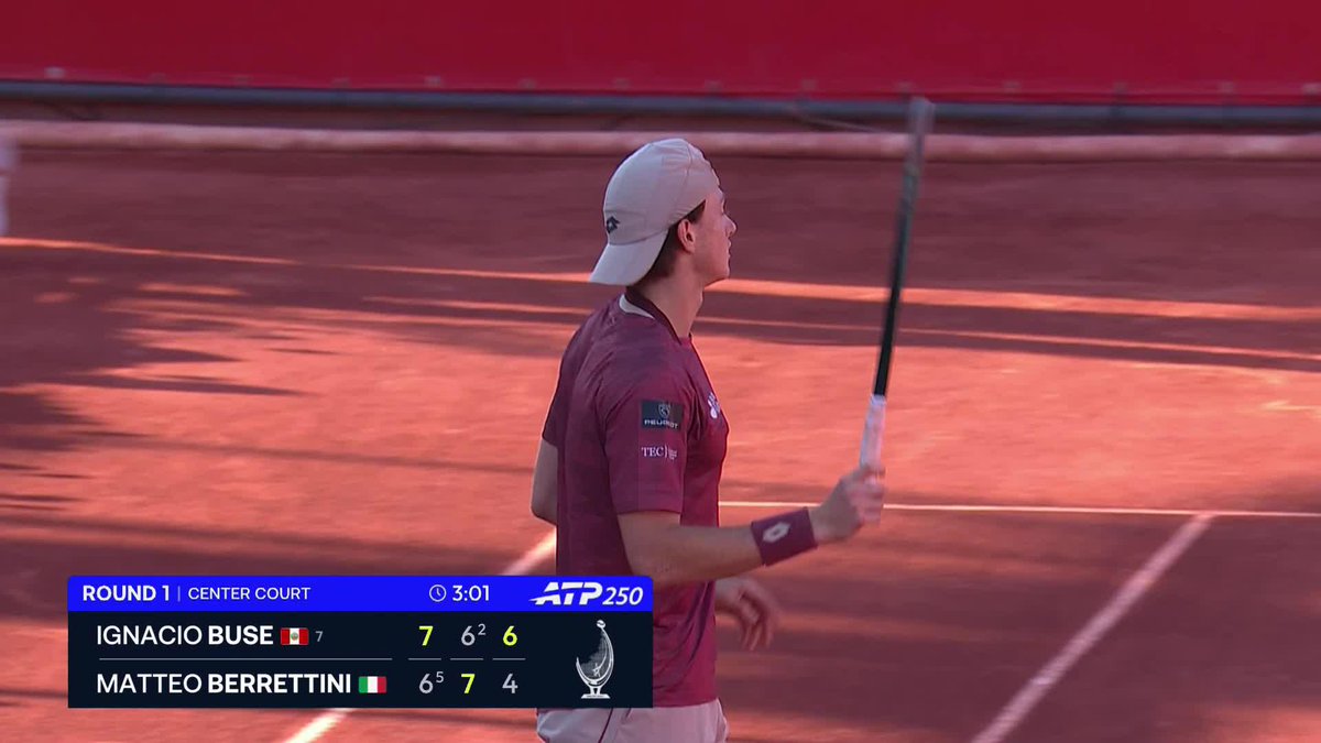❤️ ¡NACHOOOOOOO! Nacho Buse se anotó un triunfazo ante Matteo Berrettini: 7-6 (5), 6-7 (2) y 6-4 en la primera ronda del ATP 250 de Marrakech. 🇵🇪 ORGULLO PERUANO.