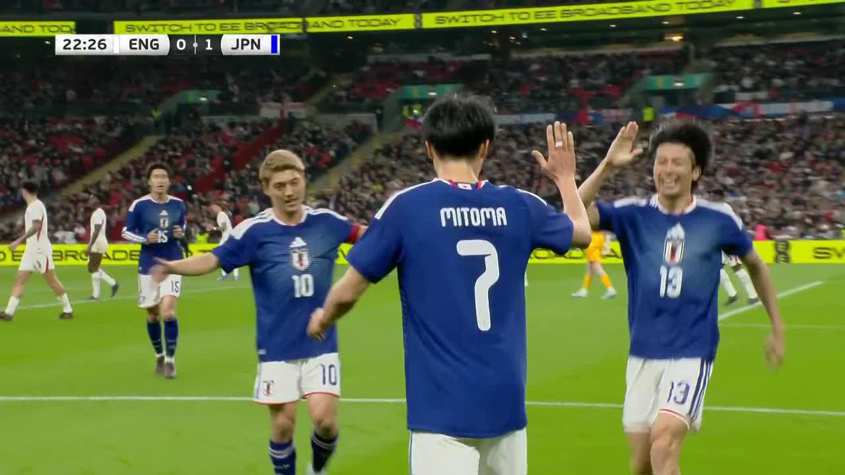 🤯🇯🇵🏴󠁧󠁢󠁥󠁮󠁧󠁿 JAPÓN LE ESTÁ GANANDO 1-0 A INGLATERRA EN WEMBLEY, GRAN CONTRA. Atención al canto del Bambino. 😅