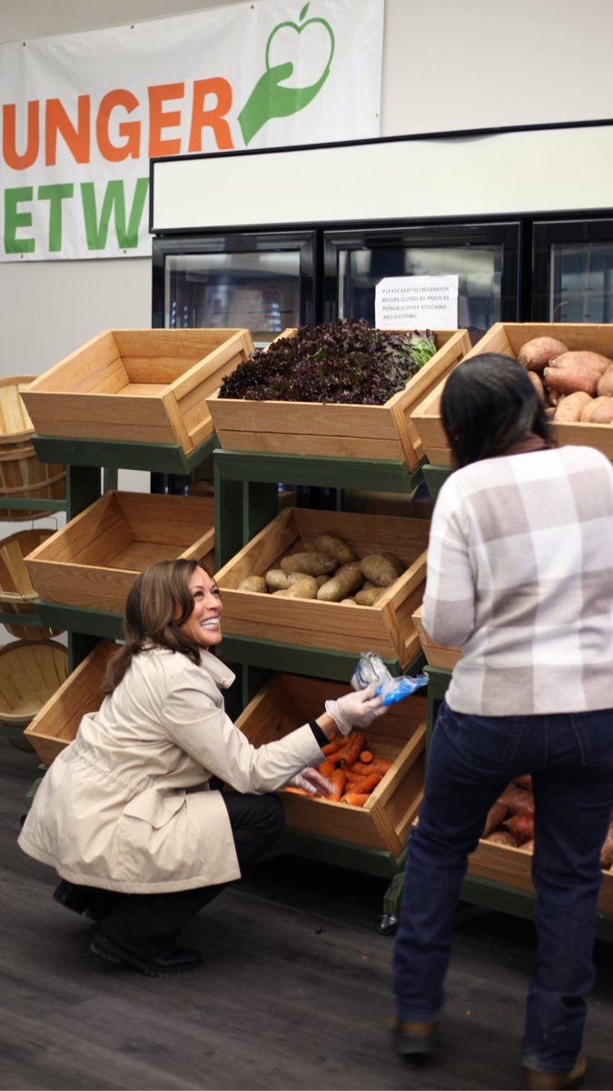 When systems fall short, people step up. At MidTown Market in Cleveland, I stood with Juanita, Rep. Shontel Brown, and volunteers who are making sure their community is cared for. Now we need leadership that meets them there.
