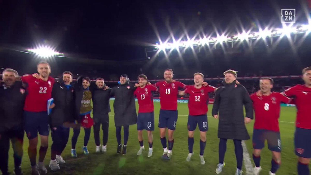 プラハの夜が燃え上がる🔥🔥 チェコが2戦連続PKを制した！ GKコヴァージュが殊勲のPKストップ 🇨🇿チェコが激闘を制し20年ぶりにW杯本戦へ！ 🏆W杯欧州予選プレーオフ決勝 🆚チェコ×デンマーク 📺DAZN ライブ配信中 #だったらDAZN