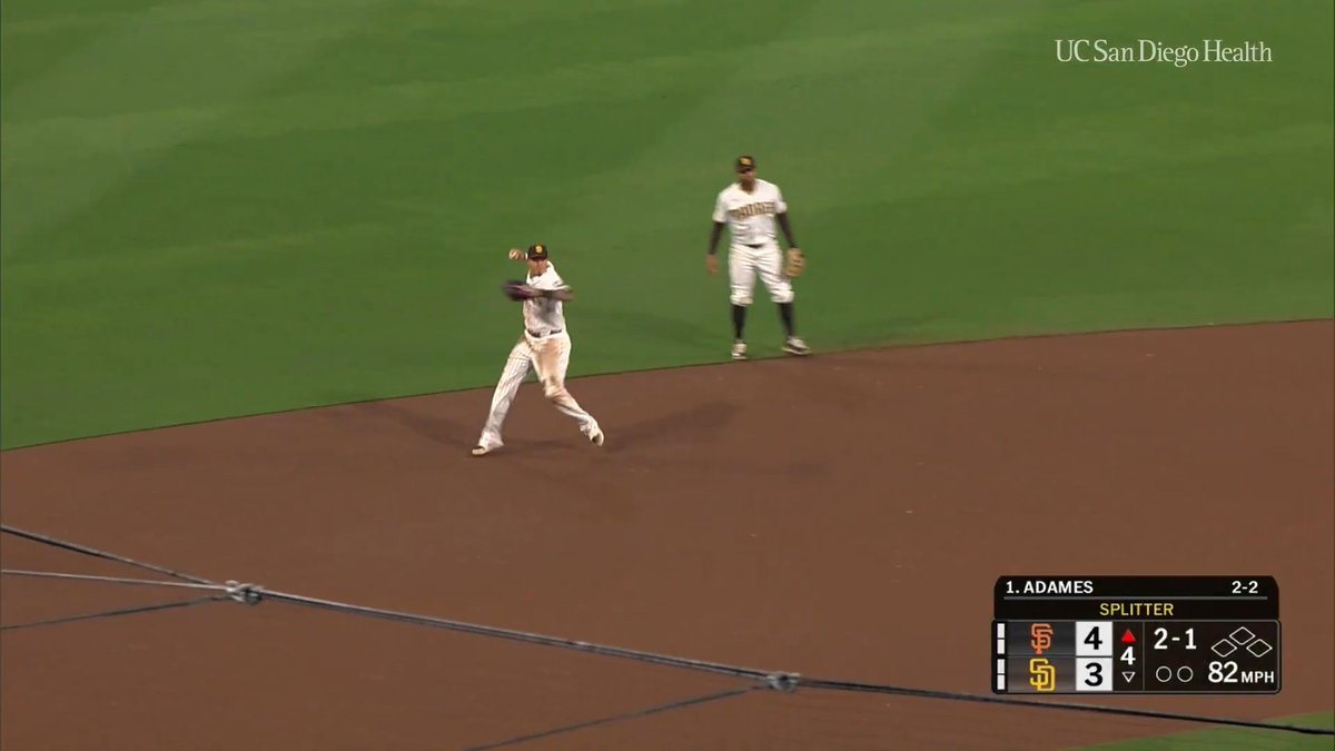 Manny Machado makes it look easy 👏