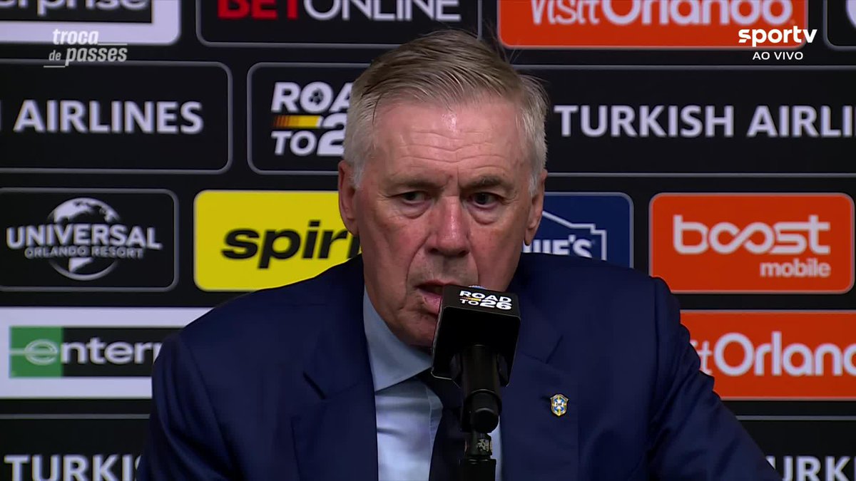 “Não estou ansioso. Estou feliz, motivado, confiante e tranquilo. Acho que temos uma boa estrutura de equipe e temos um bom ambiente, que está trabalhando muito bem. Agora estamos tranquilos.” 🎙️ Ancelotti, após Brasil 3x1 Croácia. 🎥 sportv | ge