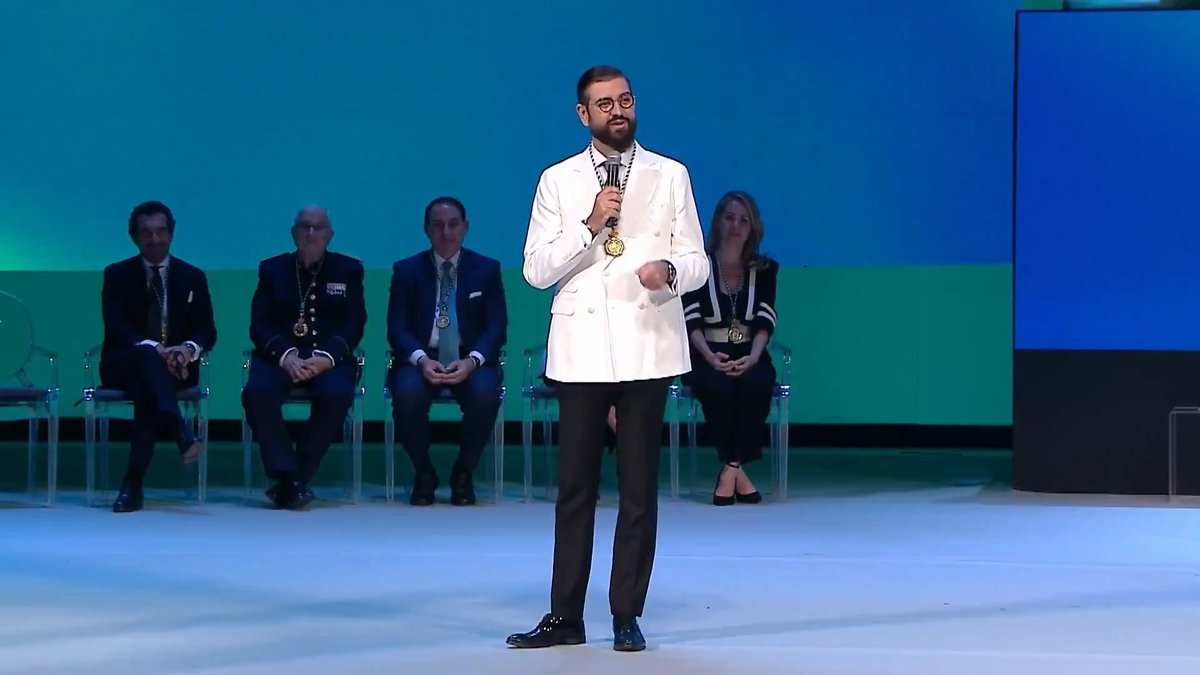 💥 Manu Sánchez, fichaje estrella para la familia de rostros de RTVE. 👉 El comunicador, presentador y productor creará diferentes proyectos en la radiotelevisión pública.