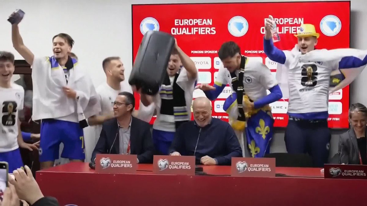 Jubilant scenes for Bosnia and Herzegovina after qualifying for the World Cup ๐