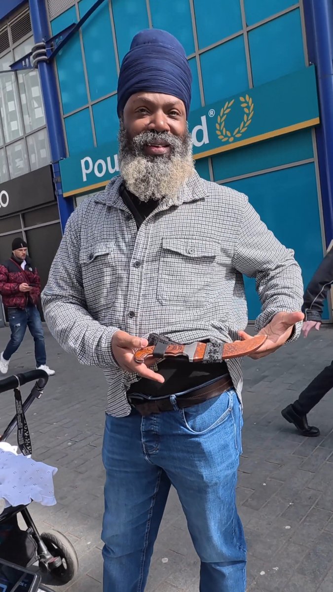 Hard working Sikh man speaks very openly.....