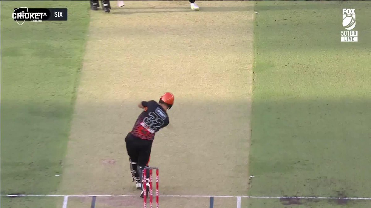 🚨🚨 First Game of BBL to be taken place in India: "There is broad support from Aussie broadcasters & franchises. The idea has progressed from a long shot to a genuine possibility, according to clubs… But we wait on the BCCI." - Tom Morris, SEN Cricket