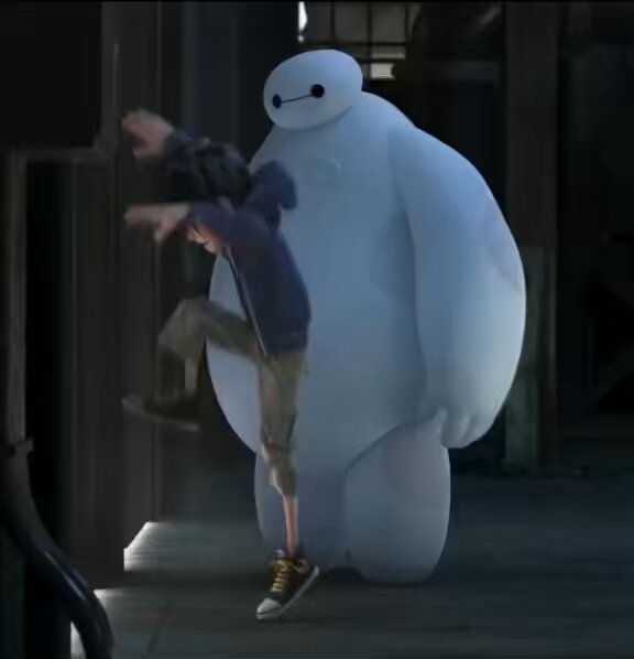 Soo Big and white robot… he doesn’t know the superpowers he possess when an alien is chasing them🥹🤯🤯😱 Will he figure out his powers soon? 🎬🎬🥰😱 🎬BIG HERO🎬🤯