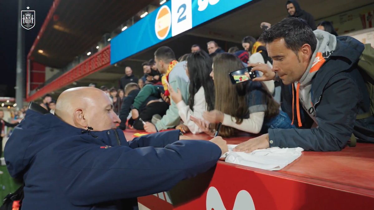 🫰 Un día de orgullo alcalaíno. La tarde más especial de 𝗗𝗮𝘃𝗶𝗱 𝗚𝗼𝗿𝗱𝗼. #NuestraBase | #SUB21