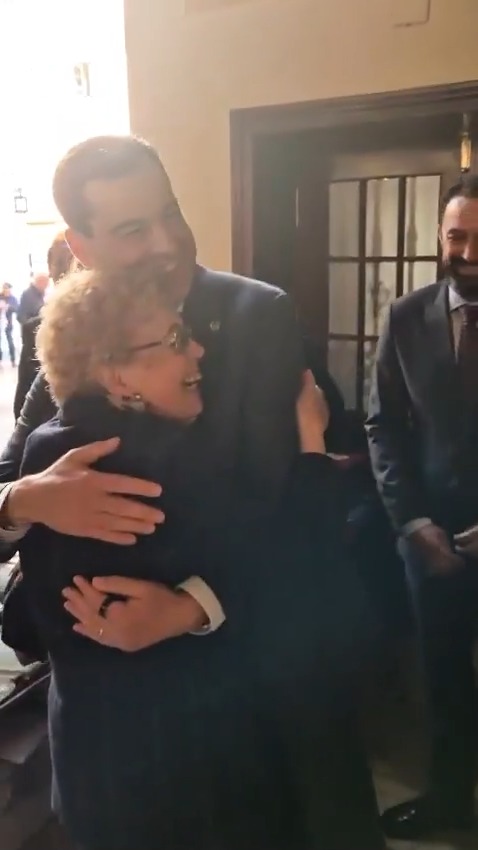 Día muy significativo para mí. Hoy, junto a mis hermanos de Reales Cofradías Fusionadas, volvemos a salir a la calle con nuestro Cristo de la Exaltación. Por la mañana, he visitado mi antiguo barrio en Málaga y la hermandad de Hdad. de Zamarrilla. ¡Muchísimas gracias por la cariñosa acogida!