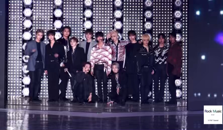 remember when shua unintentionally proved that seventeen sing live and don’t lip sync☺️😎
