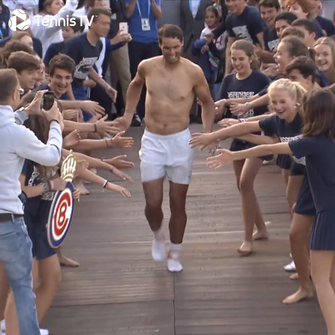 One of the best Traditions in Tennis is the Barcelona Champion jumping in the pool with the ball kidsโฆ๐๐