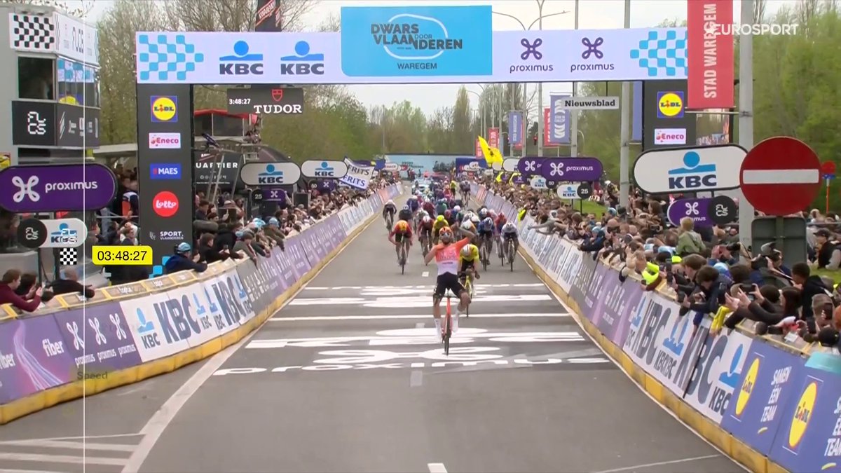 TOP 𝐄́𝐏𝐈𝐂𝐎 GANNA ❤️🔥 💨🇮🇹 Final BRUTAL en A través de Flandes: Pippo Ganna saca su mejor versión y remonta la distancia ante un Wout van Aert que lo dio todo y más para conseguir resarcirse de lo del año pasado 🚴 Lo has visto en Eurosport y HBO Max España 🌟. #DDV26
