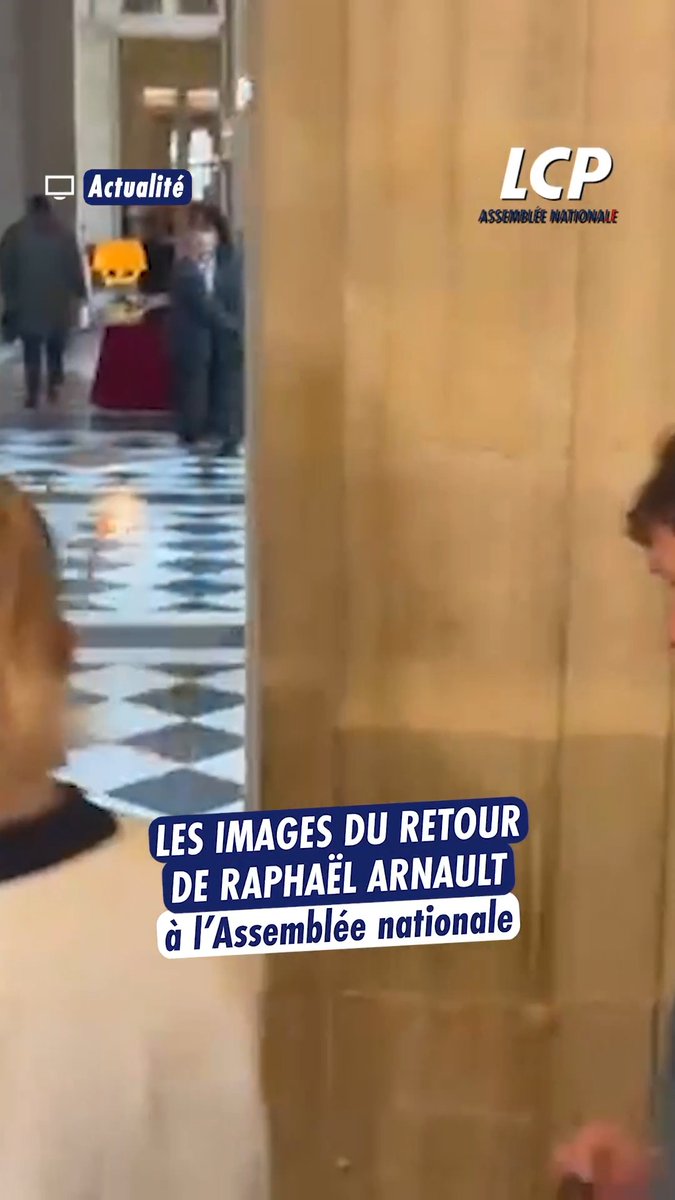 C’est tellement une honte que ce mec puisse de nouveau avoir accès à notre Assemblée Nationale et être payé par nos impôts. TELLEMENT UNE HONTE. 😤
