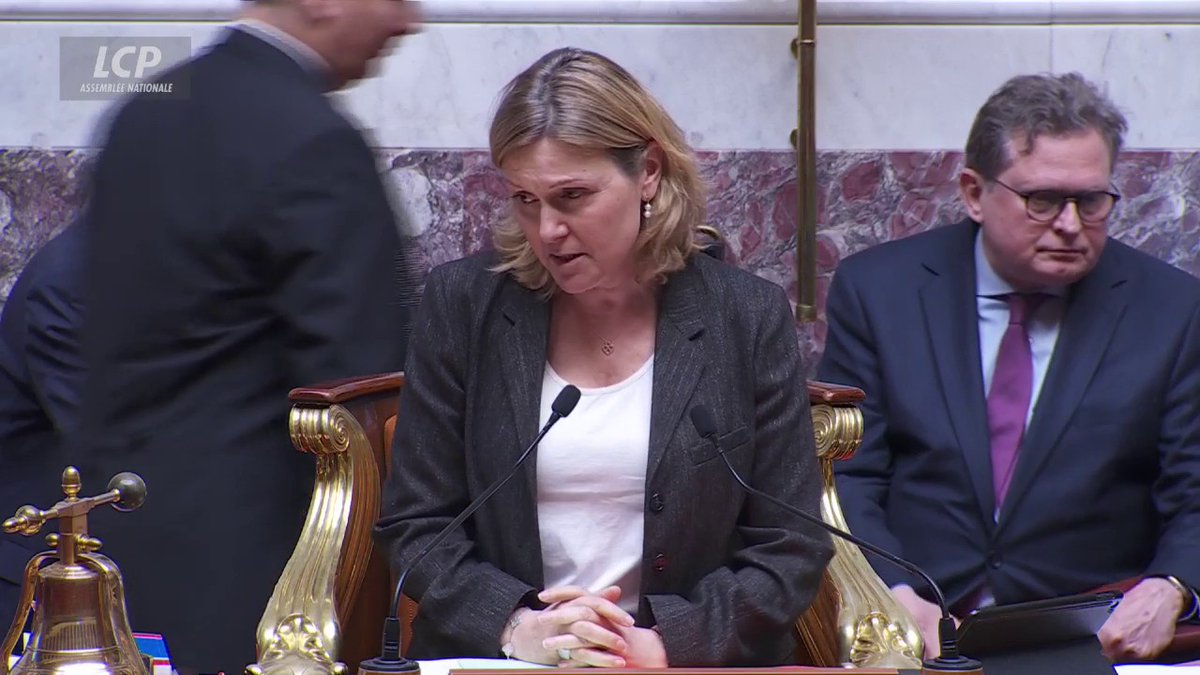 🔴🏛️ Finalement, la proposition de loi de Caroline Yadan sur "les formes renouvelées de l'antisémitisme" ne sera pas examinée cette semaine. Le projet de loi constitutionnelle relatif à la Nouvelle-Calédonie sera quant à lui examiné ce jeudi à partir de 11 heures. #DirectAN