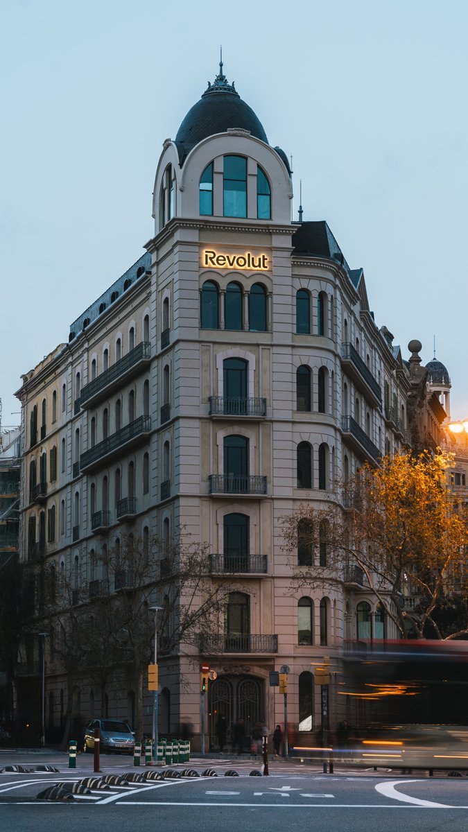 Our sign is now lighting up one of ‌Barcelona’s most recognisable intersections. Inside, more than 2,500m² across 7 floors is being transformed into a new home for collaboration, with hundreds of new career opportunities expected by 2028. Be part of what’s next ➡️