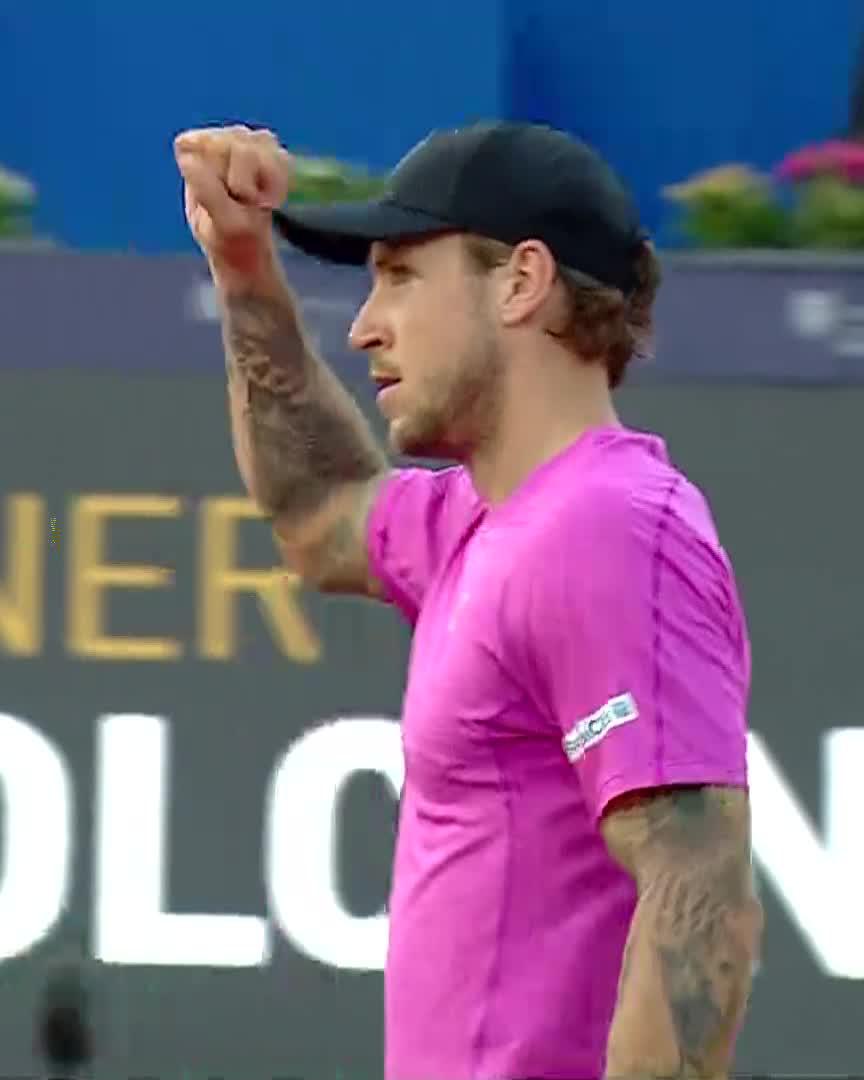The No.1 Seed is out 😲 The world No.187 takes out Diallo 6-2 6-2 for a spot in the Quarter-finals #TiriacOpen2026