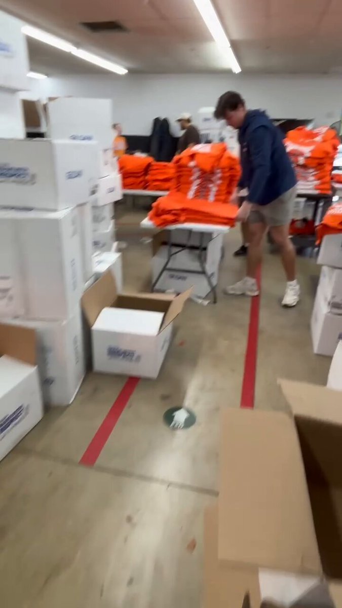 Oh hello Katin Houser, Matthew Bailey and cv.cinco! This is love for the community 🧡