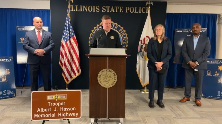 𝐇𝐎𝐍𝐎𝐑𝐈𝐍𝐆 𝐄𝐕𝐄𝐑𝐘 𝐈𝐋𝐋𝐈𝐍𝐎𝐈𝐒 𝐒𝐓𝐀𝐓𝐄 𝐏𝐎𝐋𝐈𝐂𝐄 𝐎𝐅𝐅𝐈𝐂𝐄𝐑 𝐊𝐈𝐋𝐋𝐄𝐃 𝐈𝐍 𝐓𝐇𝐄 𝐋𝐈𝐍𝐄 𝐎𝐅 𝐃𝐔𝐓𝐘 𝐒𝐏𝐑𝐈𝐍𝐆𝐅𝐈𝐄𝐋𝐃 – Today, Illinois Trooper Day, the Illinois State Police (ISP), Illinois Department of Transportation (IDOT), Illinois Tollway, and the Illinois State Police Heritage Foundation announced every ISP Officer killed in the line of duty will be honored for their sacrifice for the people of Illinois with a memorial sign along Illinois roadways. Read full news release: