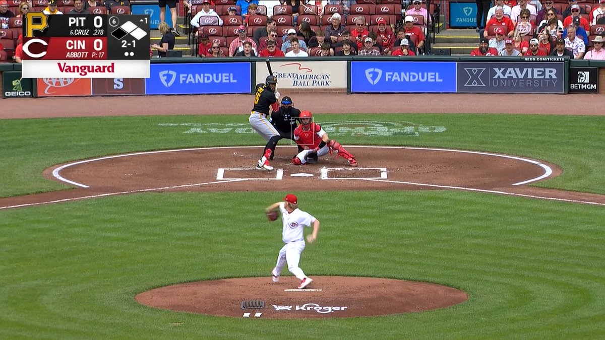 "ONEIL CRUZ! CRUZ MISSILE! A BOMB ON A 2-1 PITCH!" 🚀 🤯 Make that 3 homers in 2 games for Oneil 📈
