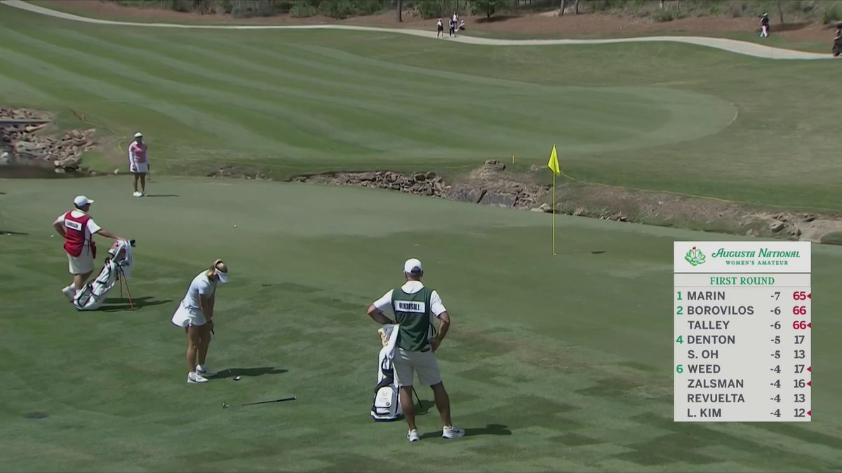 Made it look easy 😮‍💨 Nice chip-in birdie from Elizabeth Rudisill @vandywgolf
