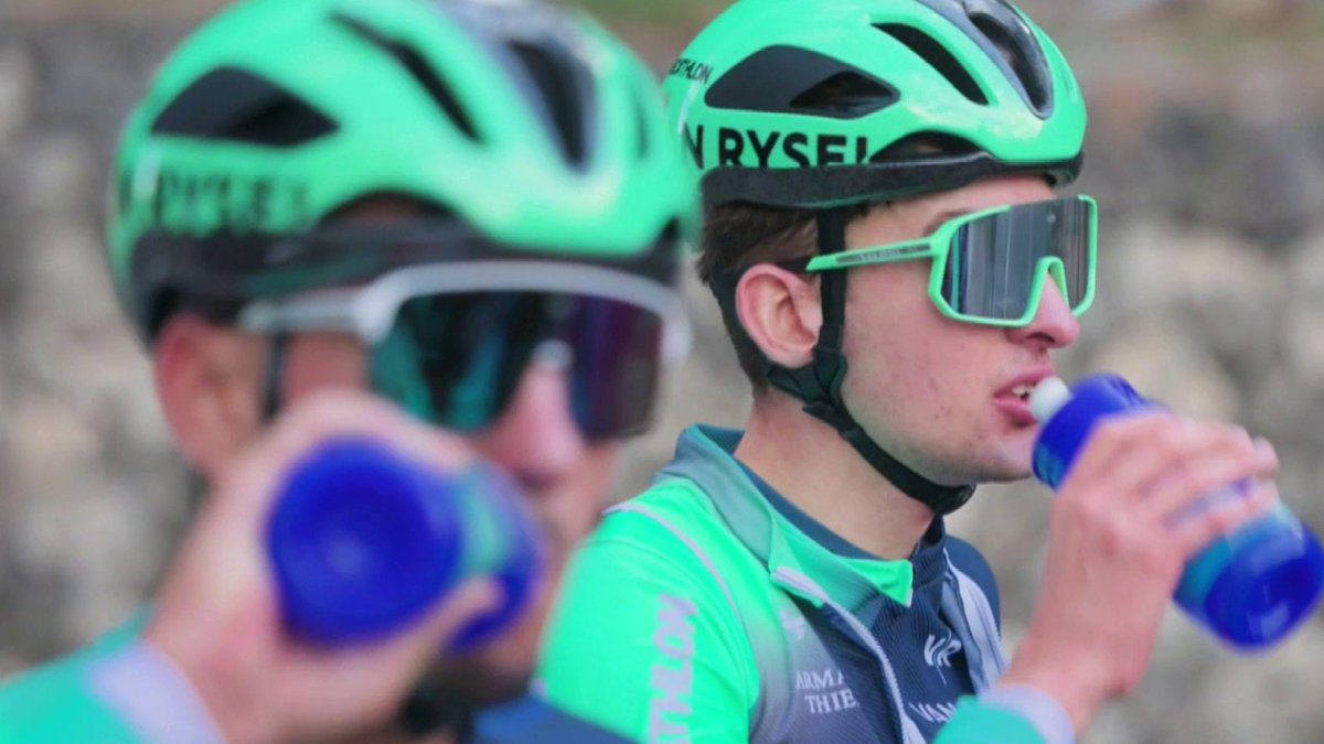 🚴 #Stade2 | Les folles ambitions de Decathlon-CMA CGM Decathlon-CMA CGM n’a placé aucun coureur dans le top 20, pourtant l’équipe semble déjà passer dans une autre dimension !🔥 ▶️ L'émission en replay :