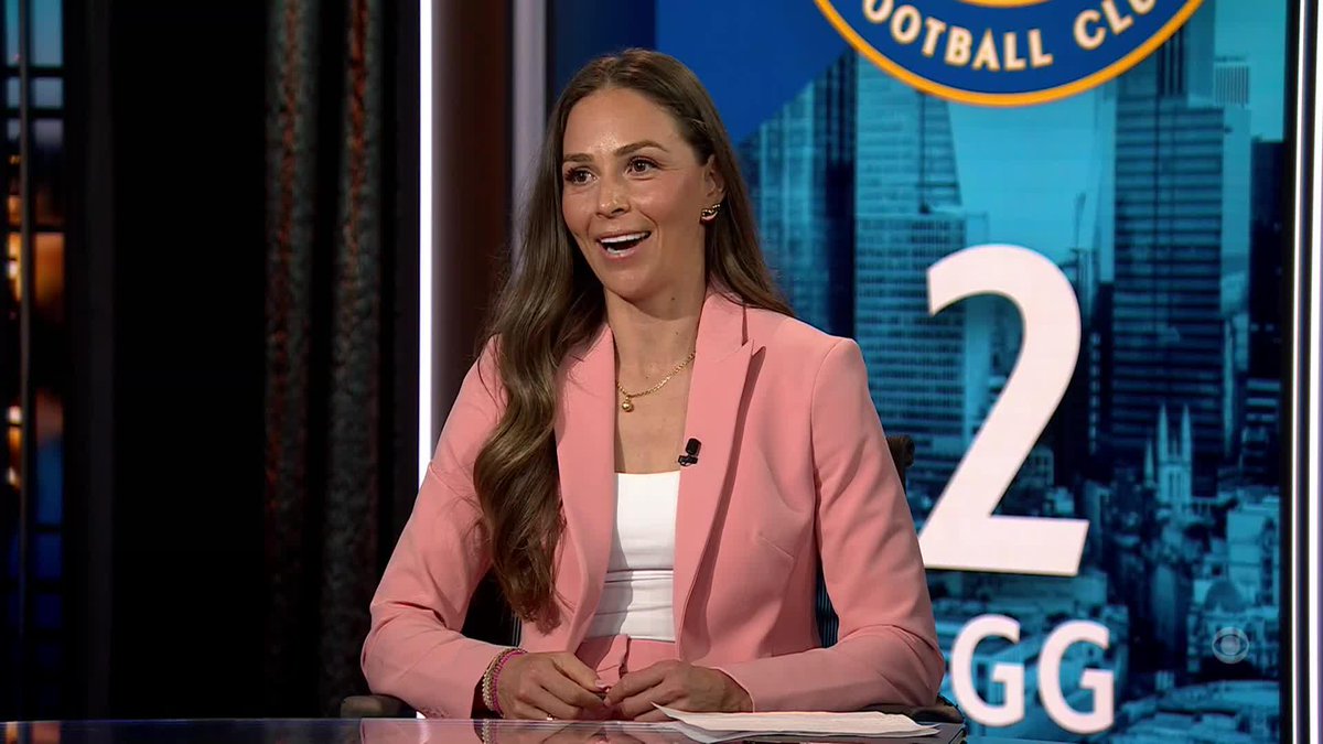 “Should be and must be a red card.” 🟥 CBS Sports referee analyst Christina Unkel breaks down Katie McCabe pulling Alyssa Thompson’s hair, the red card shown to Sonia Bompastor, and the controversial referee decisions 👀