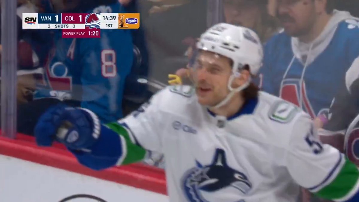 Shorthanded sauce from Öhgren to Blueger. 😮‍💨
