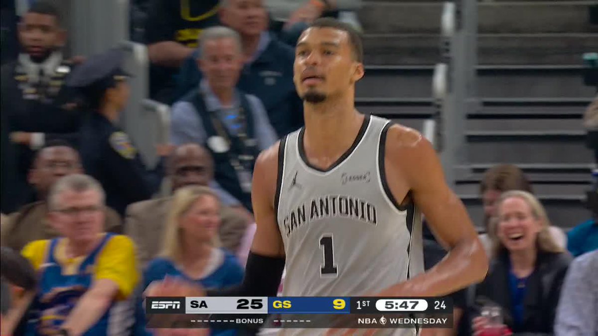 Wemby getting anything he wants vs. the Warriors 👽 📺 ESPN, ESPN App