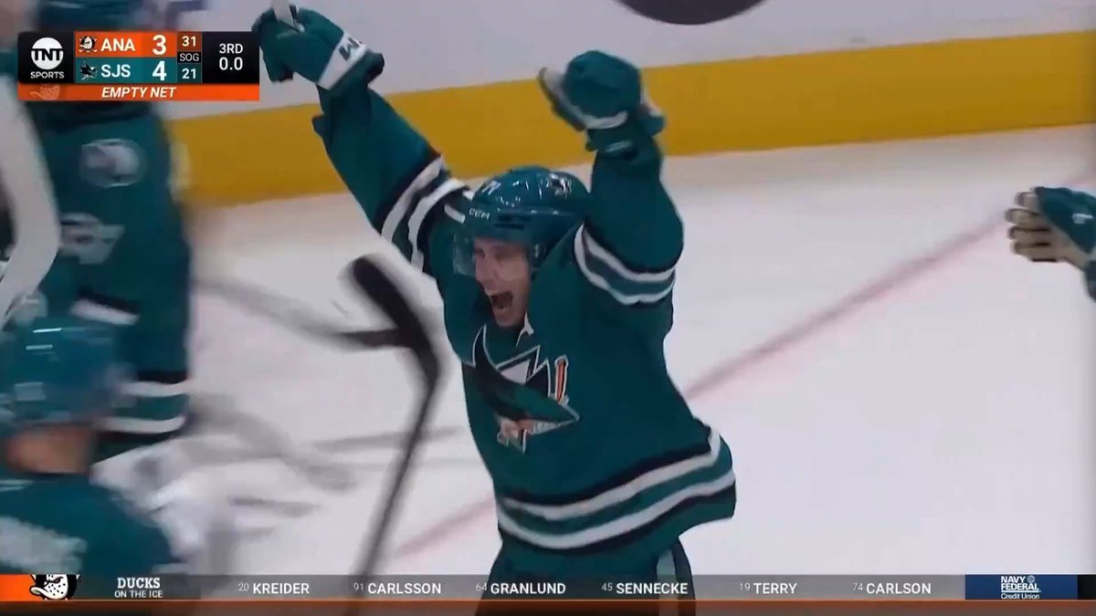 The Sharks were HYPED after beating the Ducks and earning two HUGE points ๐๐ฆ