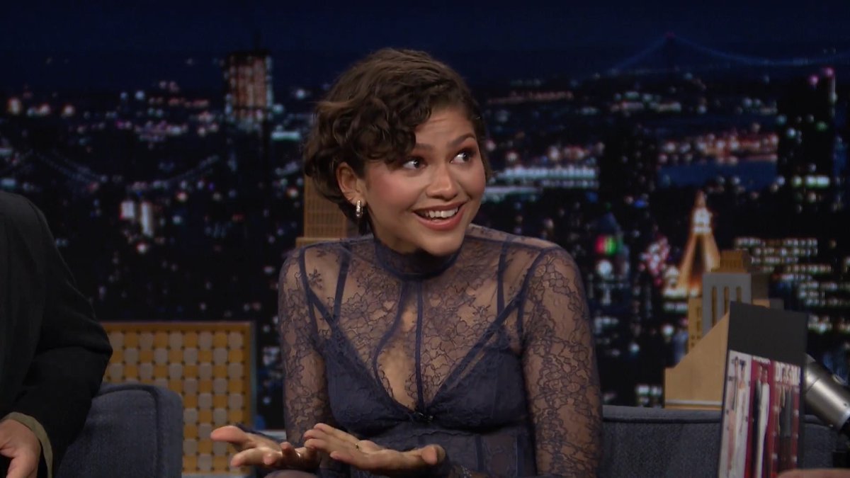 "I literally asked every single day through this thing, 'What are you gonna be wearing tonight?', 'I don't know I haven't planned it.' It's like, you did NOT plan borrowing Cate Blanchett's dress the day before!" Robert on Zendaya's The Drama press looks.