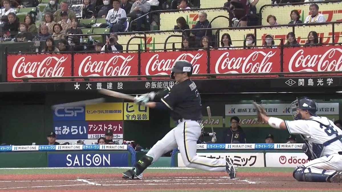 満月大根斬り打法⁉👀 変態打ちでチャンスを拡大する！😲 オリックス 西川龍馬 選手のライトへのヒット！🔥 👇ライブ配信はこちら