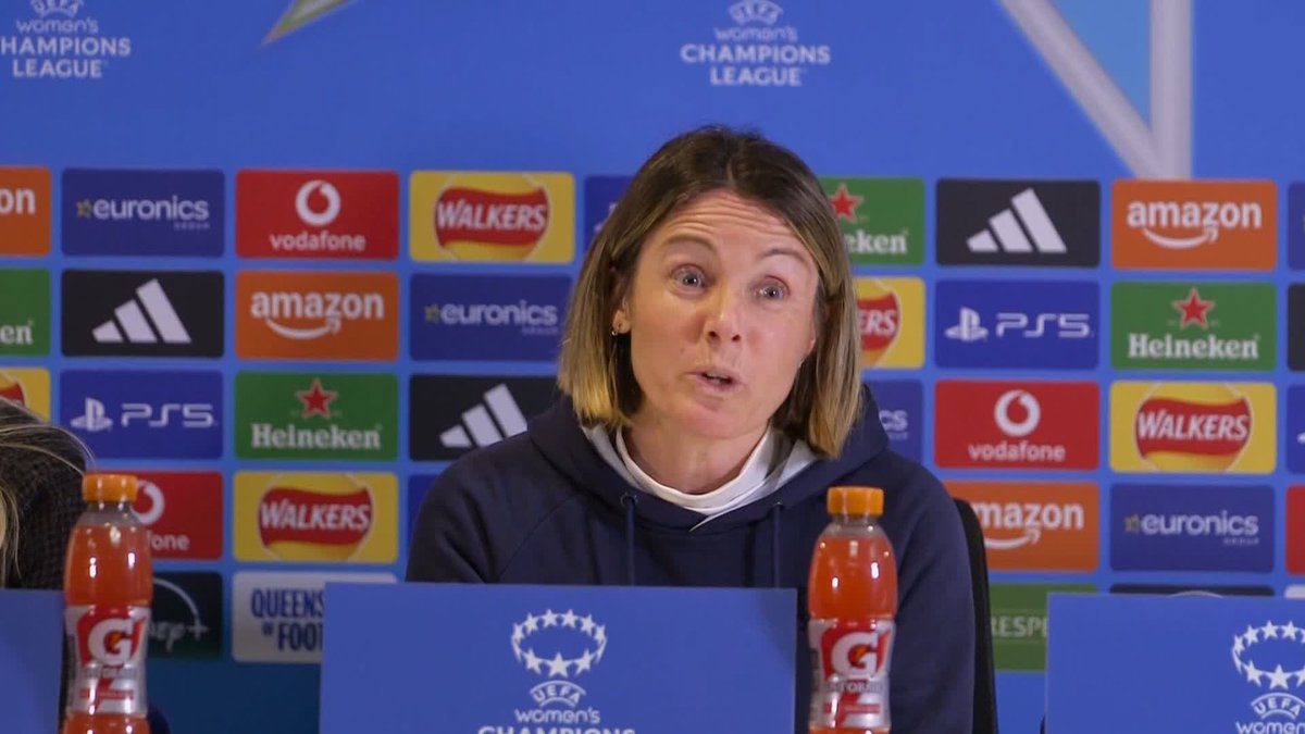 "What is the VAR doing in these games?" 🗣️ Sonia Bompastor reflects on her red card after Arsenal's Katie McCabe appeared to pull the hair of Chelsea's Alyssa Thompson during their Women's Champions League tie
