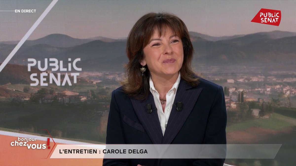 #LFI : "L'alliance avec LFI n’est pas souhaitable parce que nous n’avons pas la même vision pour le pays. Je suis républicaine, laïque - contre le communautarisme - et européenne, cela fait beaucoup de différences." Carole Delga #BonjourChezVous