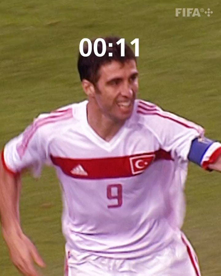 - هل تعلم .. ان اسرع هدف بتاريخ المونديال سجله هاكان شوكور في كأس العالم 2002 وتحديدا في مباراة تحديد المركز 3 ضد كوريا الجنوبية بعد 11 ثانية