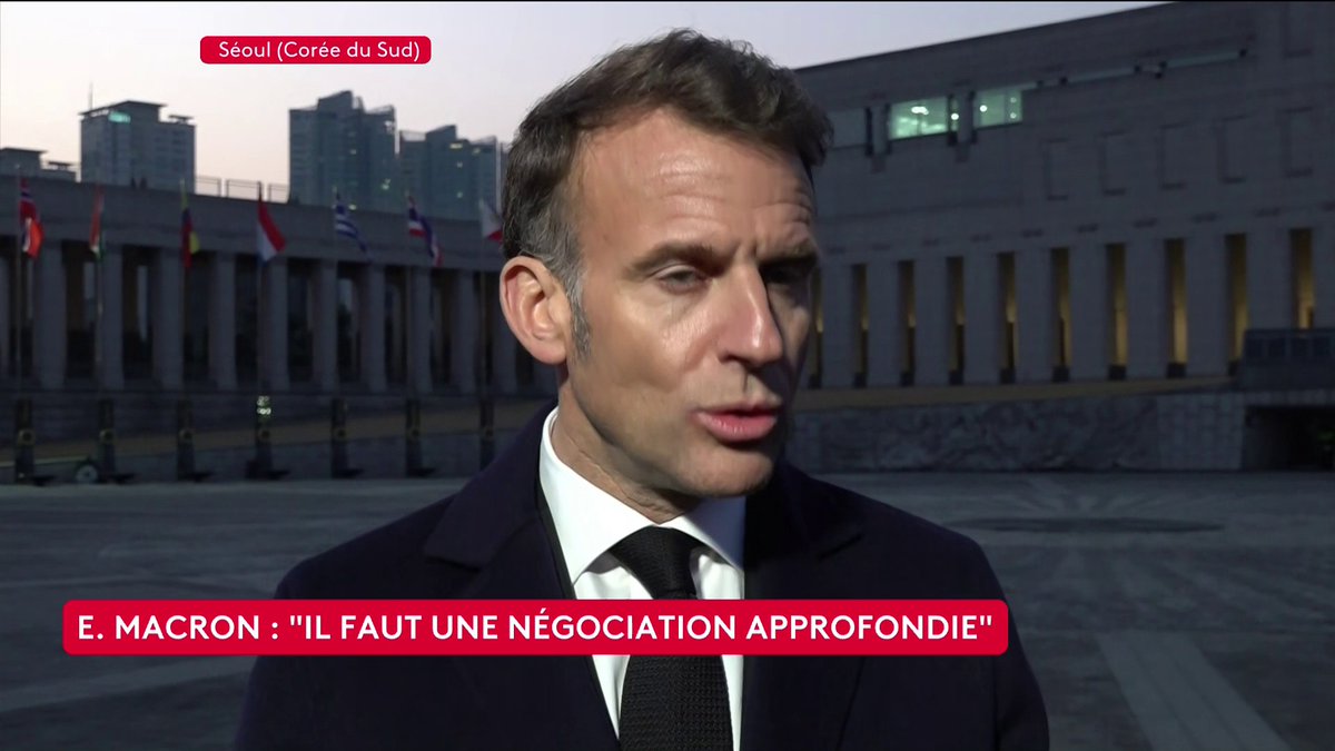 "Quand on veut être sérieux, on ne dit pas chaque jour le contraire de ce qu'on a dit la veille", affirme Emmanuel Macron concernant les propos de Donald Trump sur l'Otan. #canal16