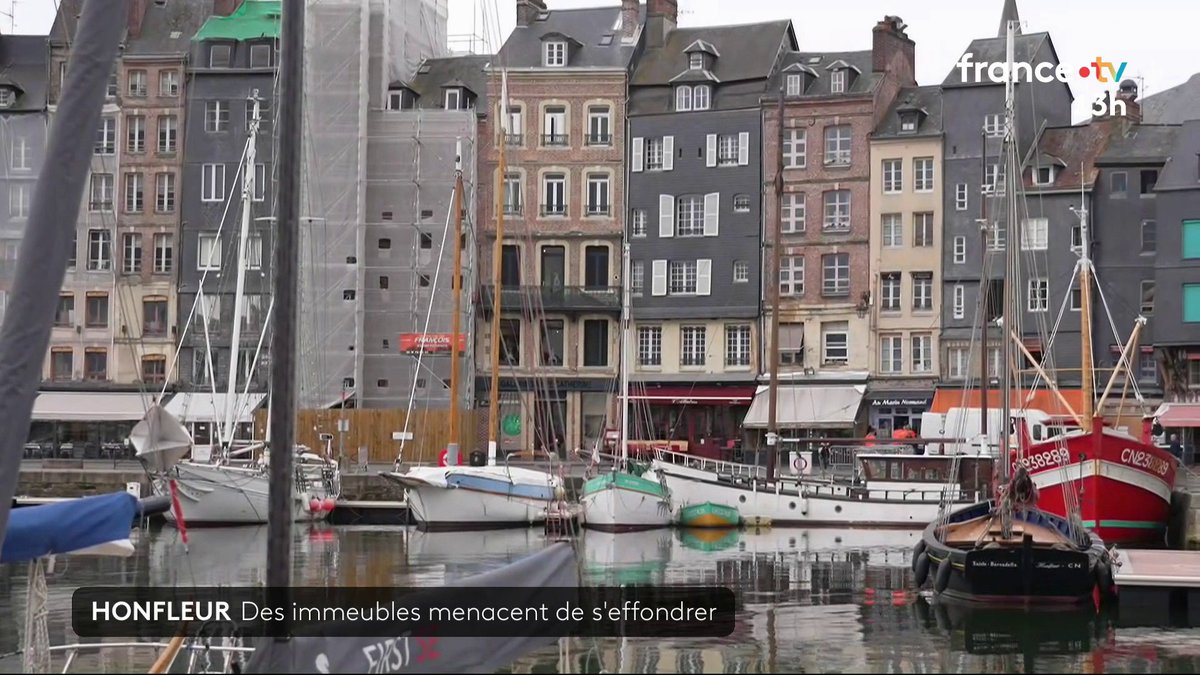 Le port de Honfleur, dans le Calvados, est partiellement bouclé. Trois immeubles menacent de s’effondrer et forcent habitants et commerçants à évacuer. La ville fait face à une urgence patrimoniale et commerciale, alors que la saison touristique approche. #JT13H
