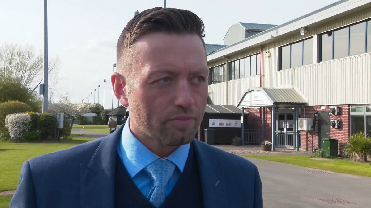 "She's got some fancy entries in the English and Irish Guineas" 👀 Johnston Racing has some nice chances at Newcastle Racecourse tomorrow and Simon Mapletoft caught up with him at Southwell Racecourse...