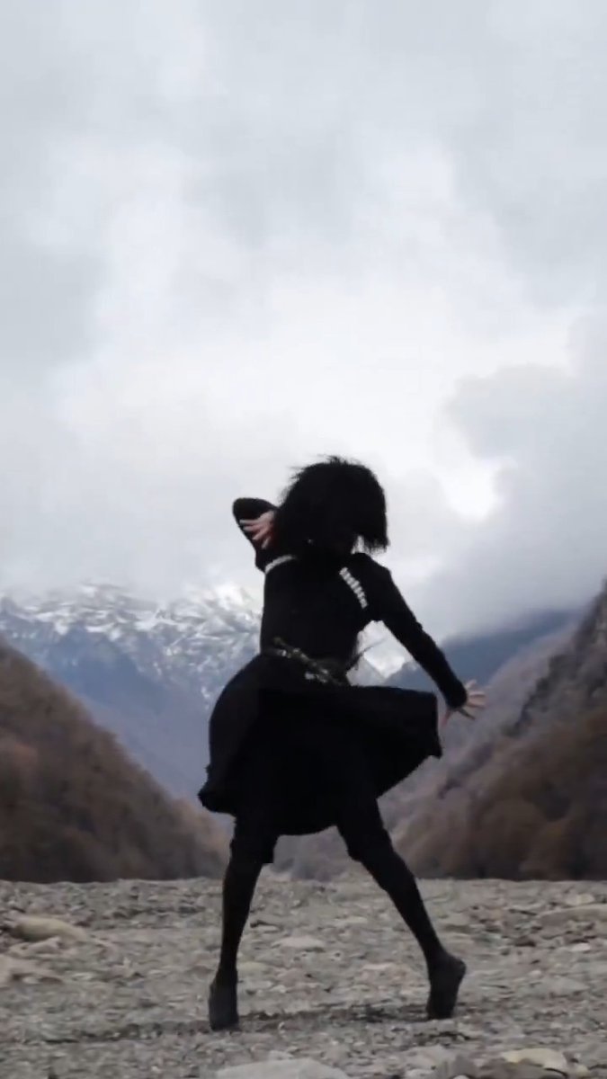 Kazbeguri Georgian dance hits with a different kind of fire 🔥