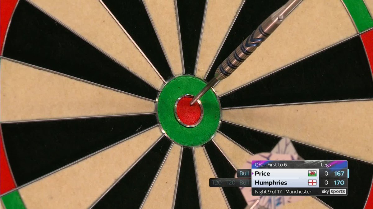 WHAT A START! 🤯 Gerwyn Price is up and running in sensational style! The Welshman draws first blood against Luke Humphries with a majestic 167 finish! 📲 #PLDarts | QF2