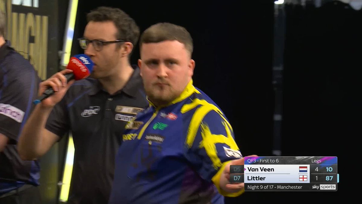 LITTLER BACK IN IT! How crucial could that prove to be? 👀 Van Veen misses a dart to lead 5-1, and Littler capitalises to reduce the arrears to 4-2! 📲 #PLDarts | QF3