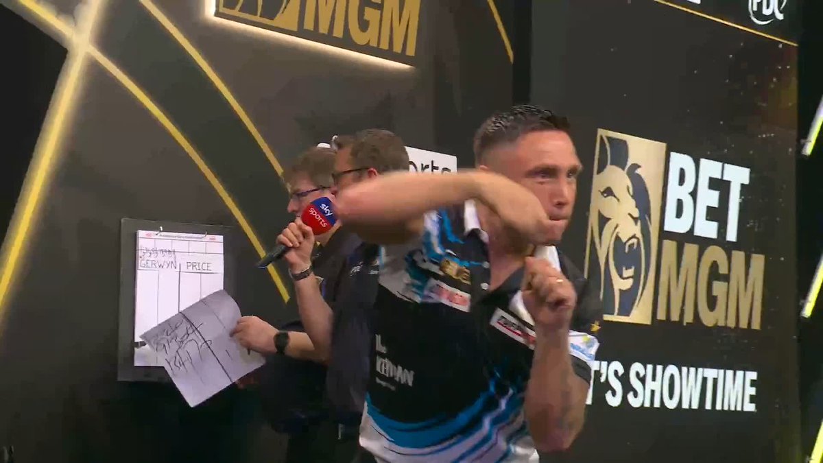 GEZZY REELS IN THE FISH! 🎣 Come for the finish, stay for the celebration! 😂 Gerwyn Price produces a magical 170 checkout to hit the front against Stephen Bunting! 📲 #PLDarts | SF1