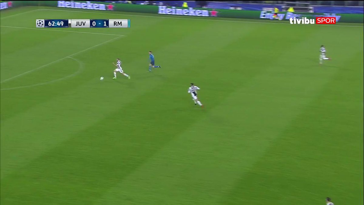 📅 8 yıl önce bugün: Cristiano Ronaldo, #UCL tarihinin en güzel gollerinden birini attı. 🐐
