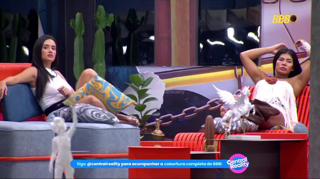 Jordana: "Nossa, eu queria tanto que a gente pudesse ficar voltando e eles saindo... Como eu queria ver isso acontecer! VAI FICA QUERENDO NEGAJO KKKKKKKKKKKK #BBB26