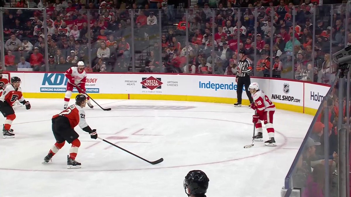 DETROIT STRIKES FIRST 🚨 Alex DeBrincat pots his 38th of the season!