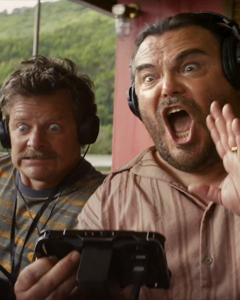 🇺🇸全米で大ウケ👏 ＆ ヘビー級🐍の大ヒット💥 『俺たちのアナコンダ』 全国の映画館にて絶賛上映中🚨 💬ハリウッドコメディが復活！ 💬全力で笑わせてくれる😆 💬今年一番ウケる映画！ ジャック・ブラック ✖ ポール・ラッド オトナの青春パニック・アドベンチャー❗️
