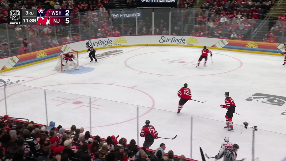 A FILLLLTTHHYYY GOAL BY BRATT, BROWN AND HUGHES!!!! 🤯🚨