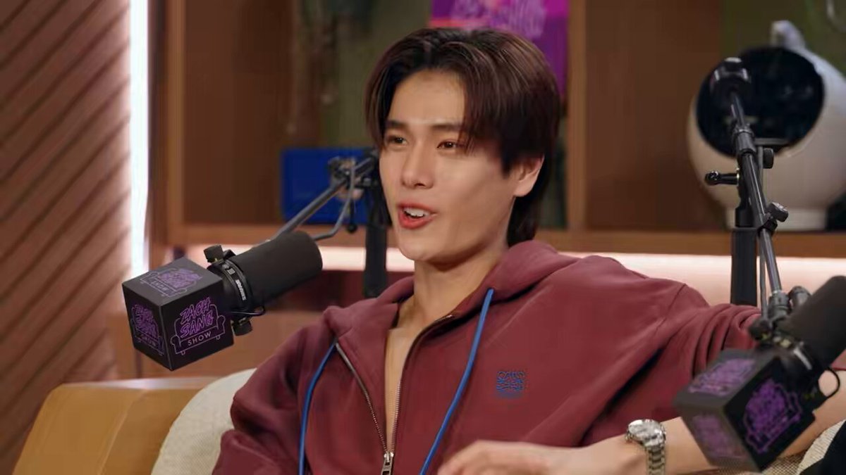 They were talking about watching their old series &amp; Phuwin said he doesn’t watch his old series bcs he’s cringing of his acting 😭 &amp; the host asked “I was gonna say how do u feel about FUTS today” LMAO THE COLLECTIVE SECONDHAND EMBARRASSMENT WE FEEL AT FUTS 🤣🤣 #ปอนด์ภูวินทร์