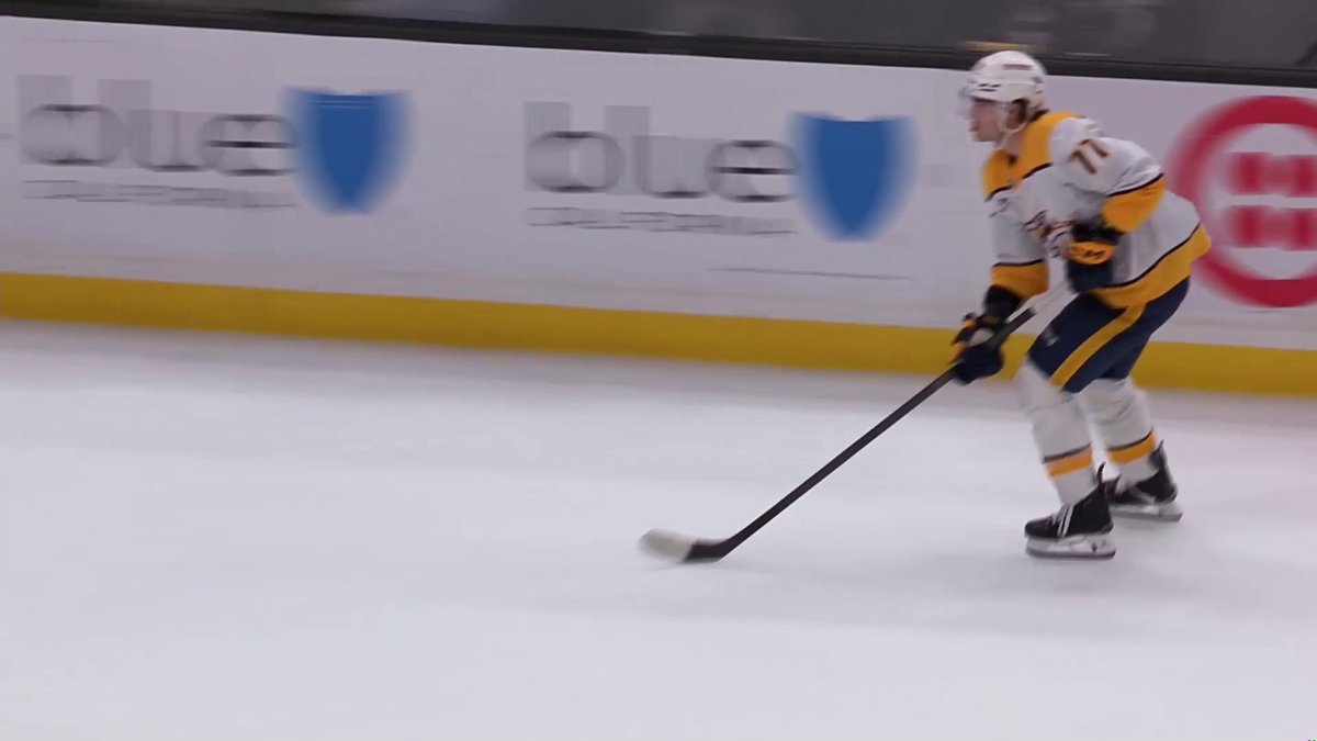 LUKE EVANGELISTA WINS IT IN THE SHOOTOUT! 🥵 HE SECURES A HUGE EXTRA POINT FOR NASHVILLE!